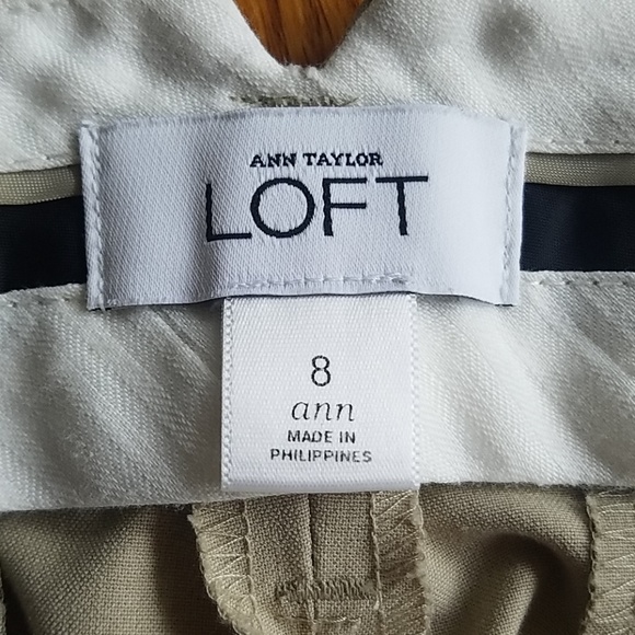 Khaki pants - Picture 3 of 4